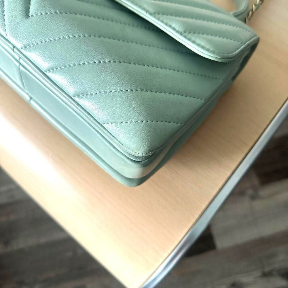 Authentic CHANEL Trendy Chevron Lambskin Quilted Dual Handle Flap Bag Mint Tote - Picture 13 of 16